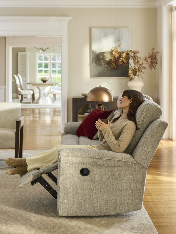 A women in reclining sofa
