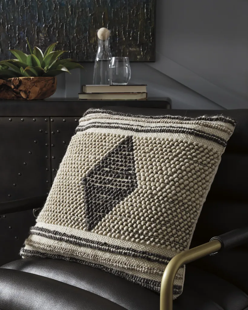 Ricker Pillow (4/CS) - Gray/Cream