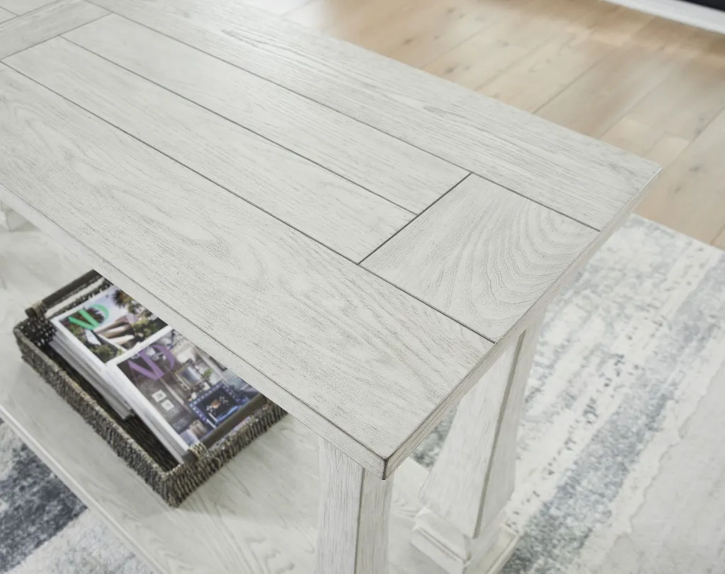 T747-4-DETAIL.webp
