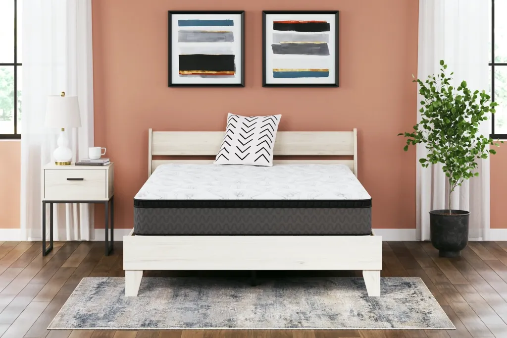 Ashley 12 Inch Pocketed Hybrid King Mattress - Pocket Hybrid - 12"