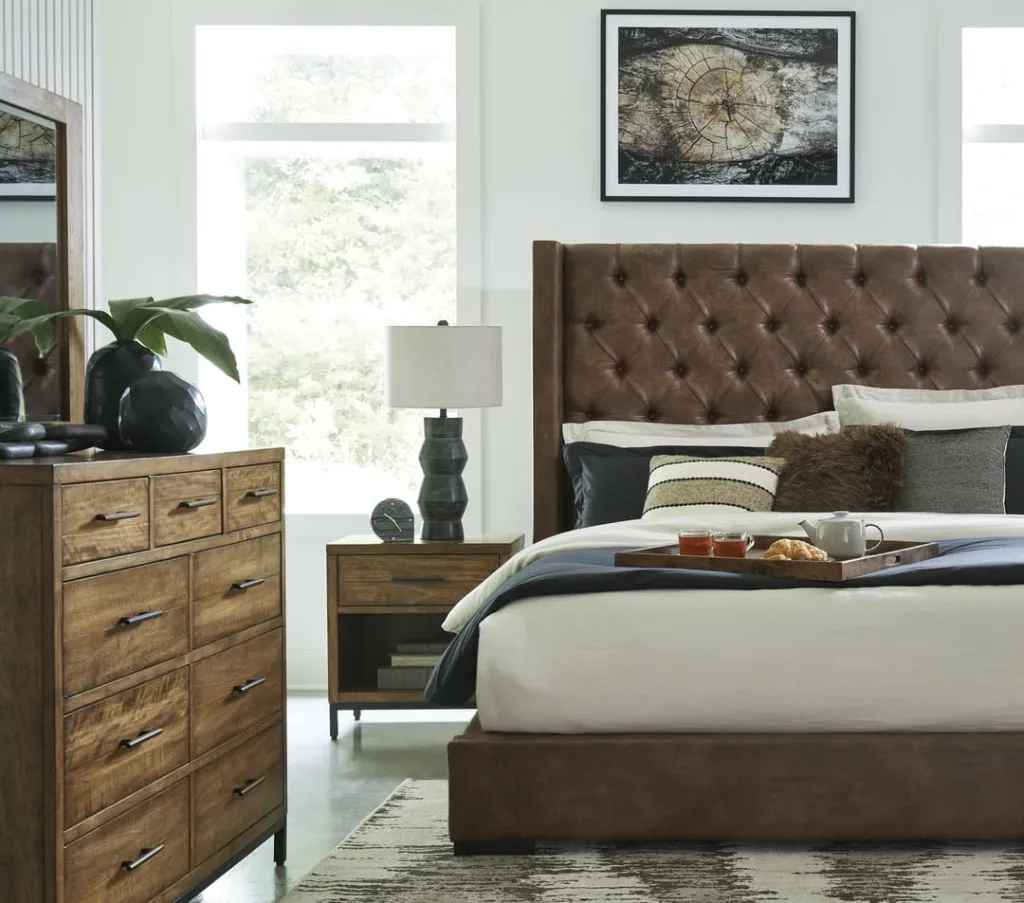 Ashley Steenlage King Bed Brown - w/o Slats